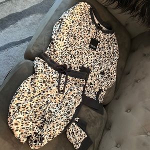 Brand new with tags cheetah sleep set
